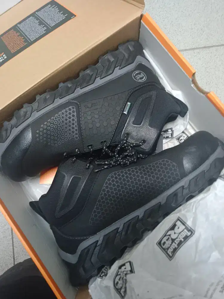 Sepatu safety Timberland