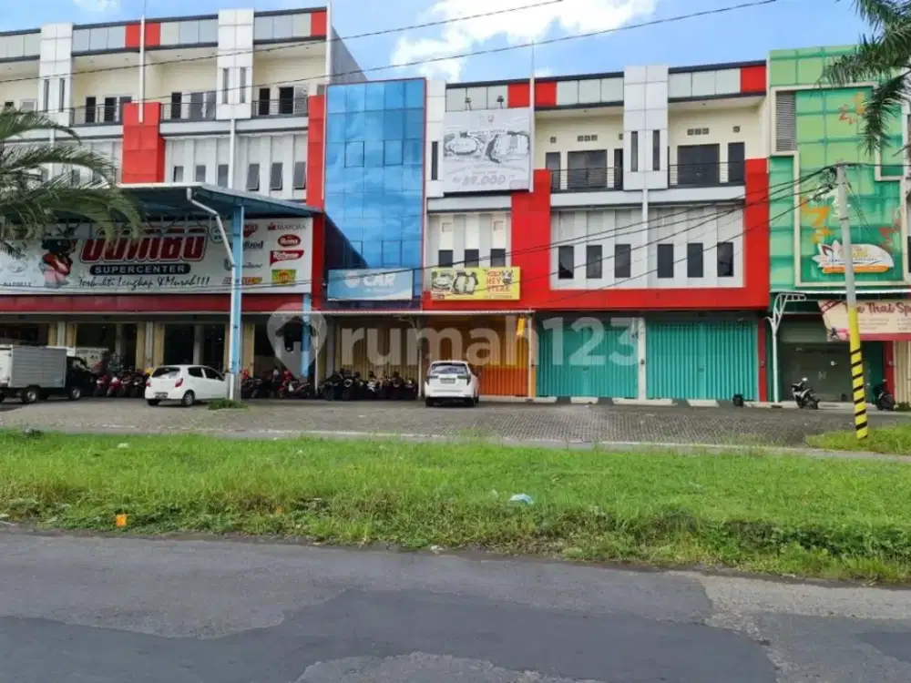 Dijual Ruko Bagus 3 Lantai, Lokasi Super Strategis Solo Baru Luas 145m2