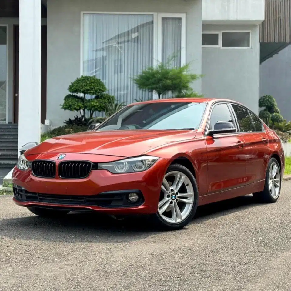 (CASH) BMW 320i F30 Sport Shadow LCI Facelift Last Edition 2019