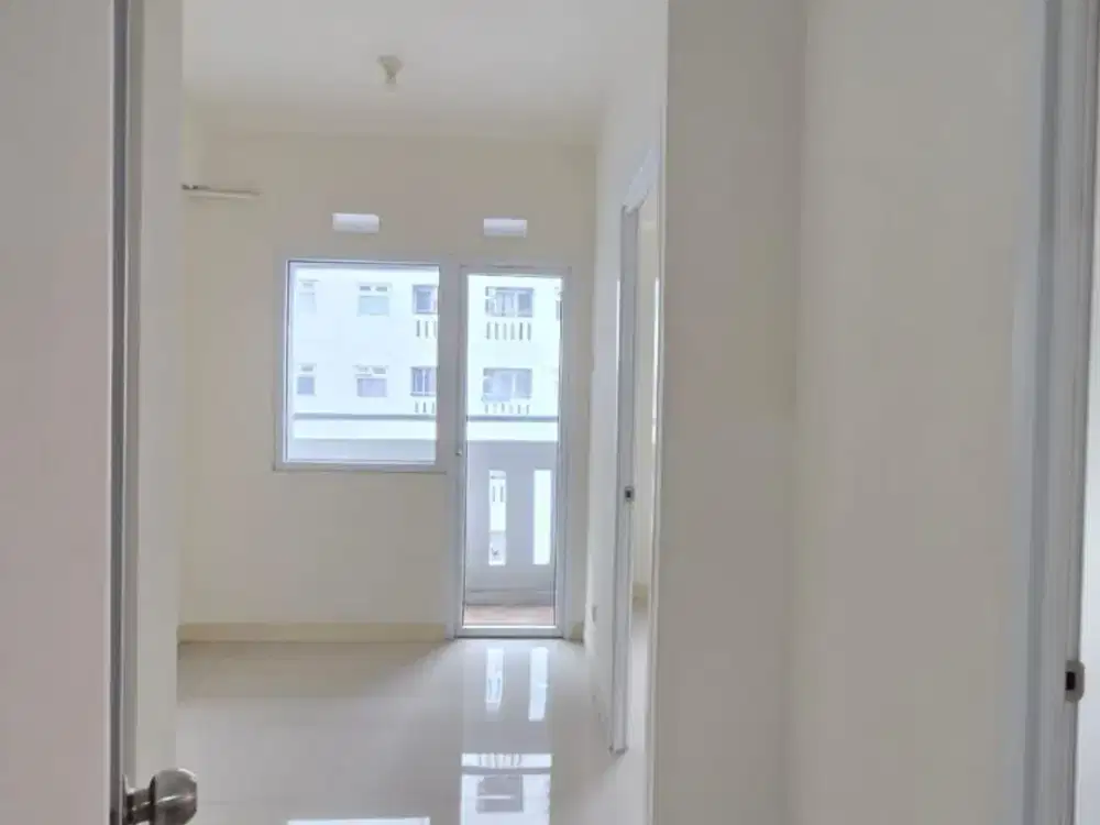 PILIHAN UNIT SCARLET 2BR KOSONG DI ATAS MALL VIEW JAKARTA LUAS DAN NYAMAN