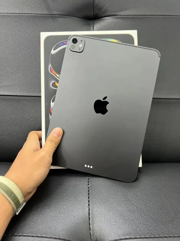 Ipad pro m5 256gb scnd like new