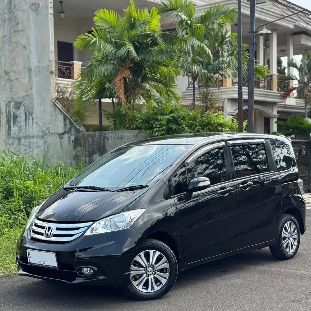 Honda Frees PSD 2016