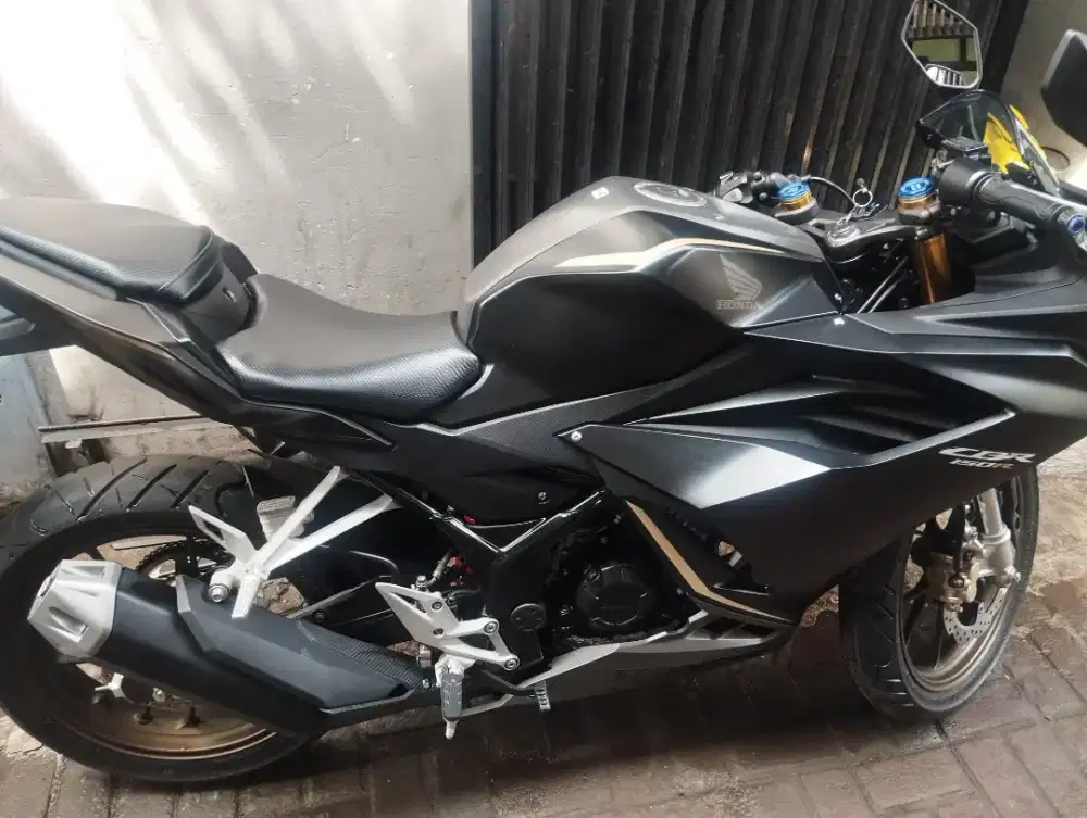 CBR 2023 low km (4500)