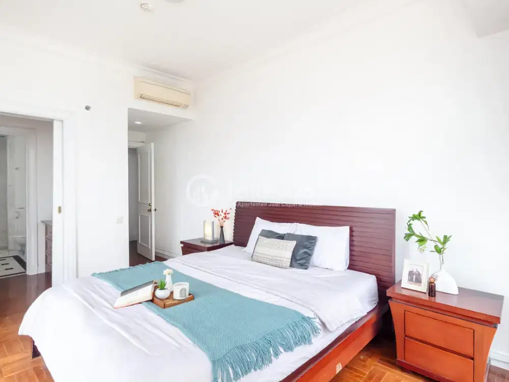 Disewakan Apartemen Menteng Executive tipe 3BR Semi Furnished | MTGD018
