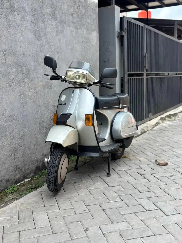 VESPA EXCEL ORIGINAL PAINT SILVER DEW METALLIC