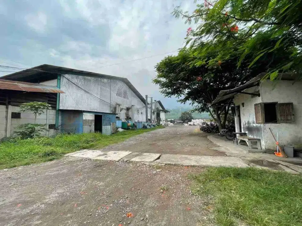 Jual Gudang Ngoro Mojokerto dekat Bundaran apollo Akses kontainer 40 feet