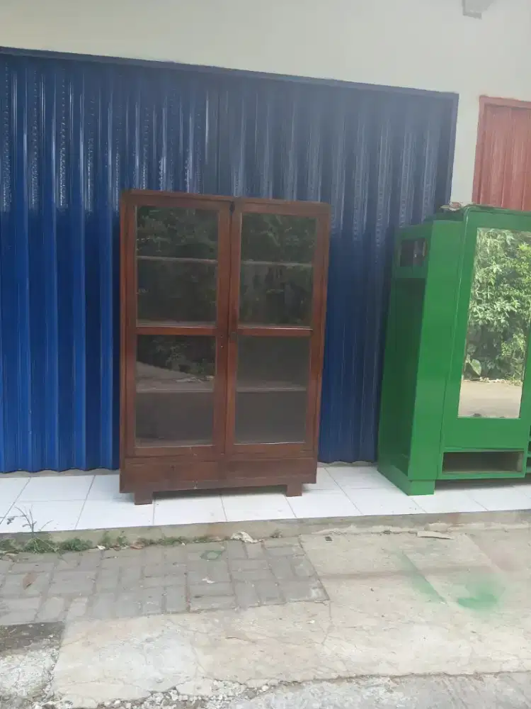 Lemari rak buku lemari toko antik