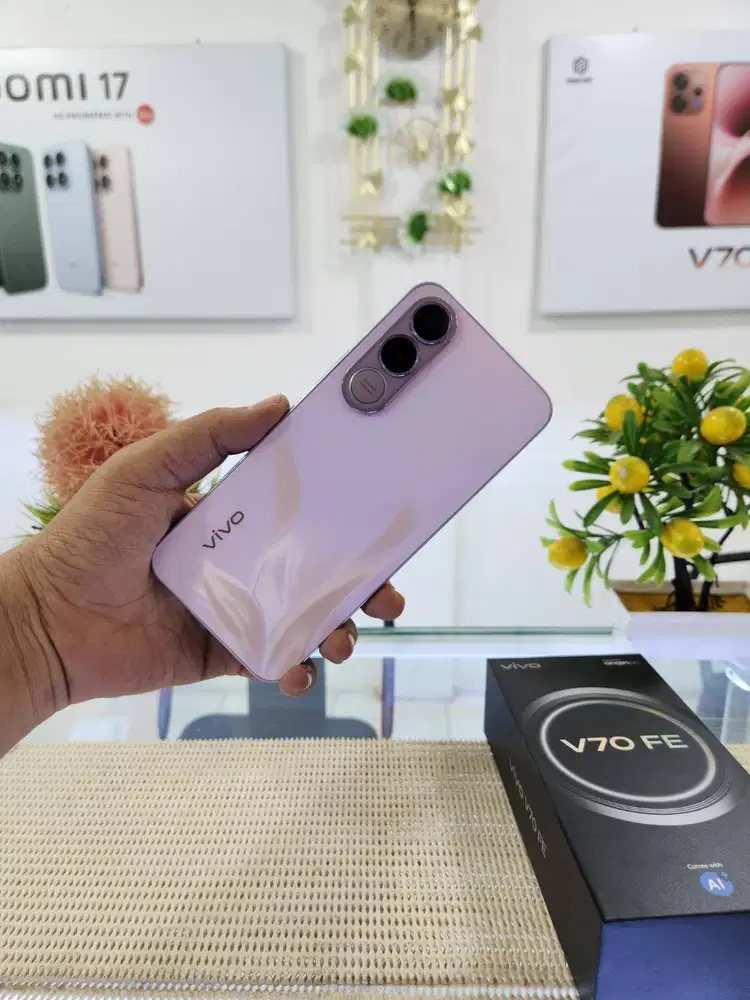 Vivo V70 FE 5G Ram 8+8Gb/ 256Gb Pemakaian 2 Minggu Super Like New