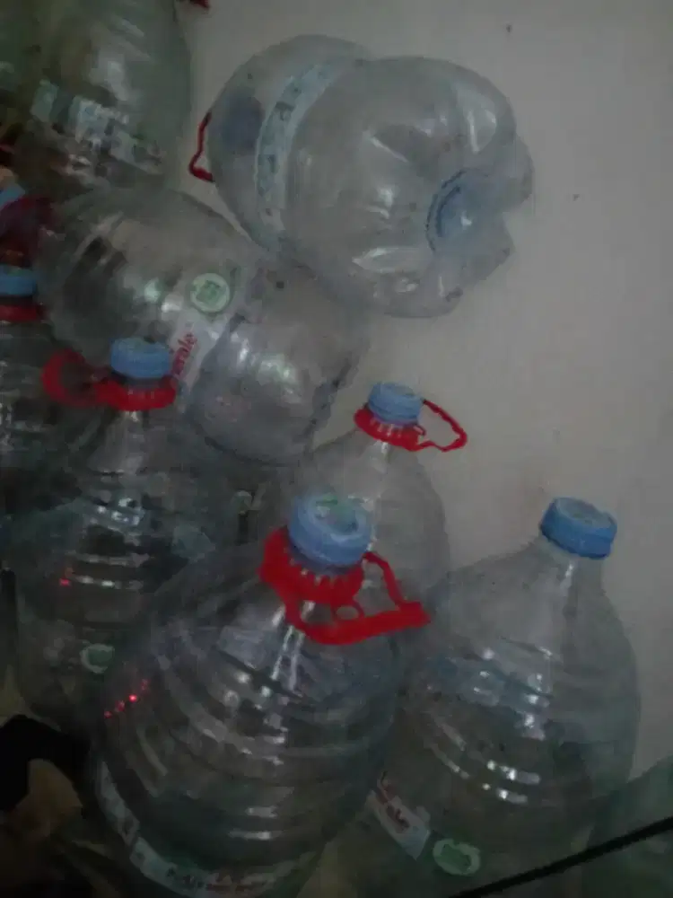 Galon kosong LeMinerale
