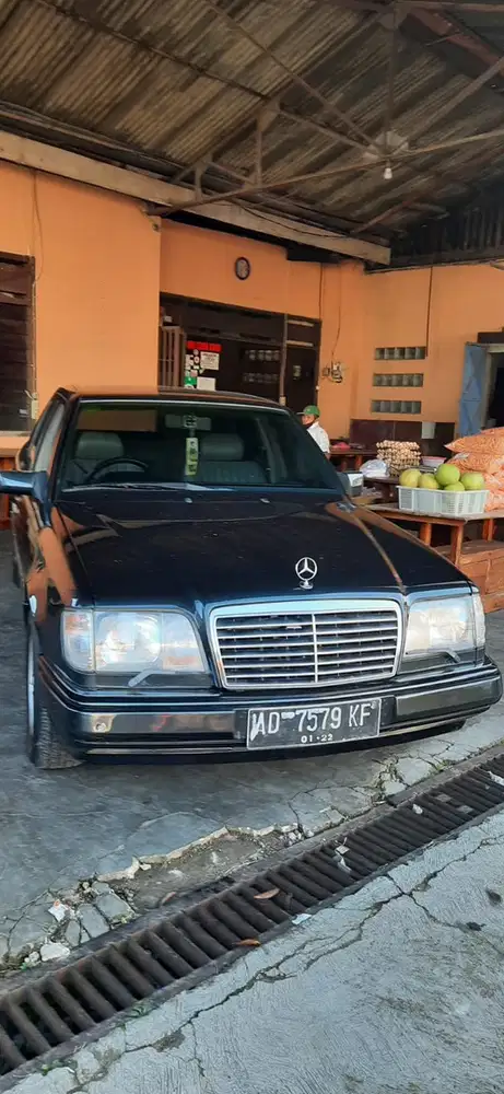 Mercedes-Benz E320 1994 Bensin