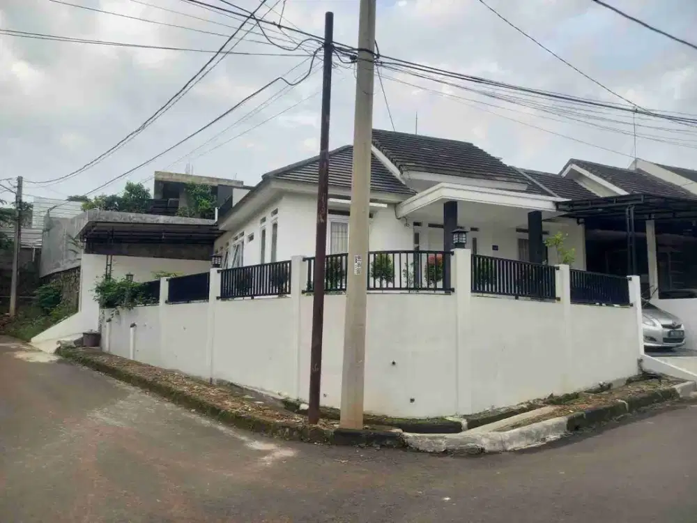 jual rumah hook di Bella Casa Residence, Jl. Tole Iskandar, Pancoran Mas Depok