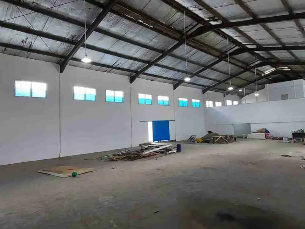 FOR SALE GUDANG LOKASI STRATEGIS PINGGIR JL RAYA BOGOR