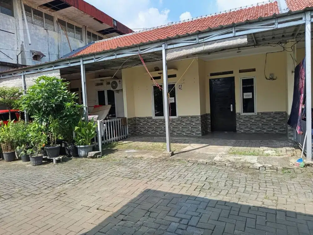 DI SEWAKAN RUMAH DEKAT BANDARA HALIM PERDANA KUSUMA