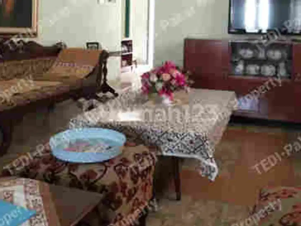 Rumah terawat  2 Lantai Sayap Supratman