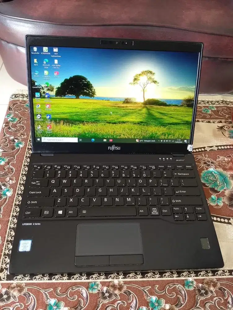 Fujitsu Lifebook U939 Core i7 8665 Ram 8gb  Ssd 512gb
