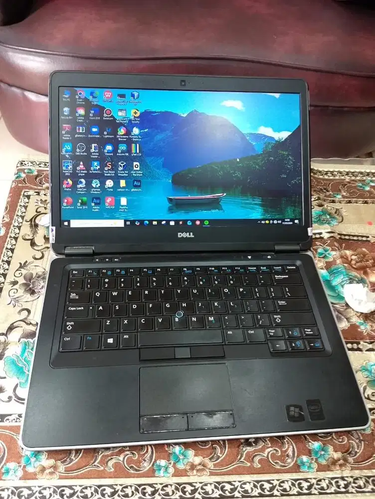 Dell latitude e7440 Core i7 4600 Ram 8gb  HDD 500gb