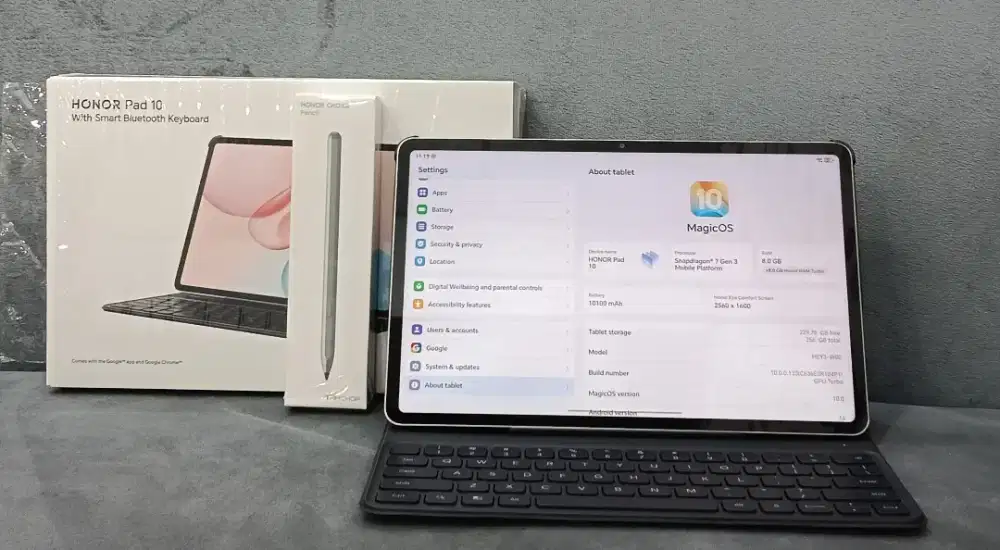 Honor Pad 10 with smart keyboard + pencil
