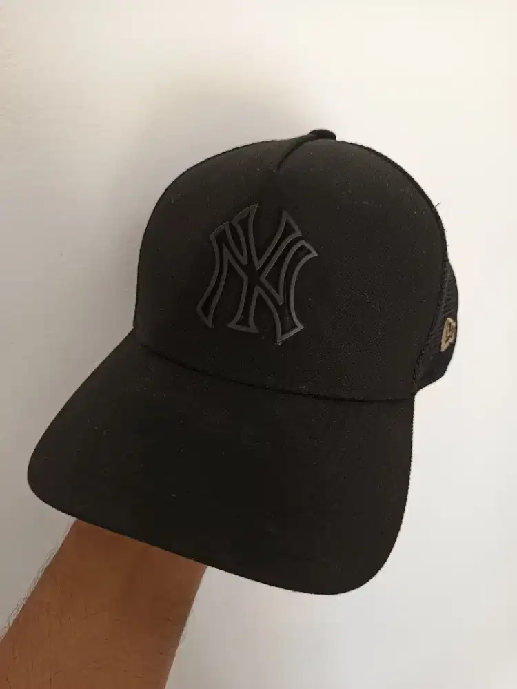 Topi Trucker New Era NY Hitam Original
