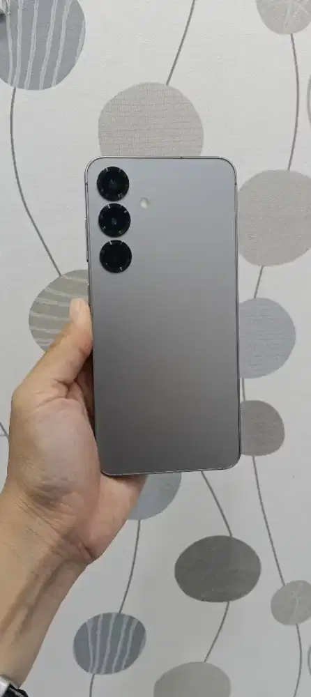 Samsung galaxy S25 12/512