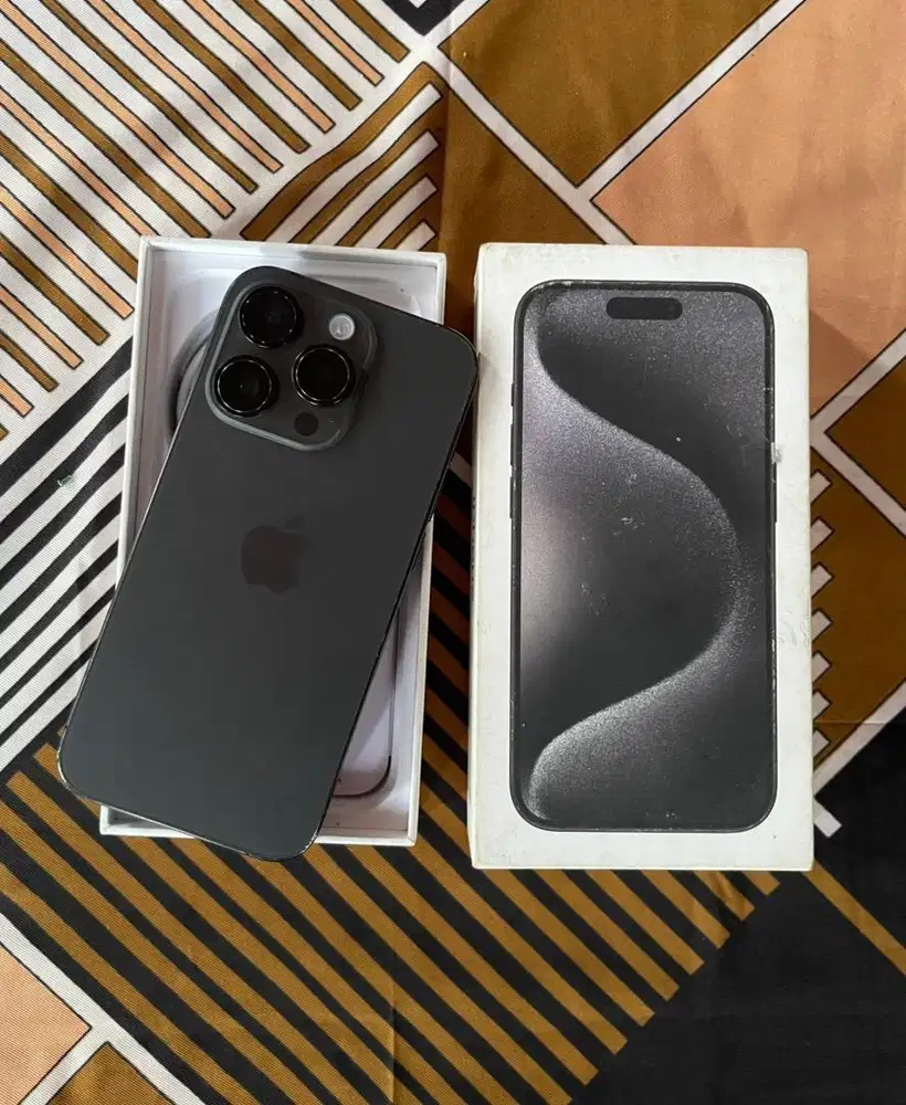 Iphone 15 pro 128 gb lengkap no minus