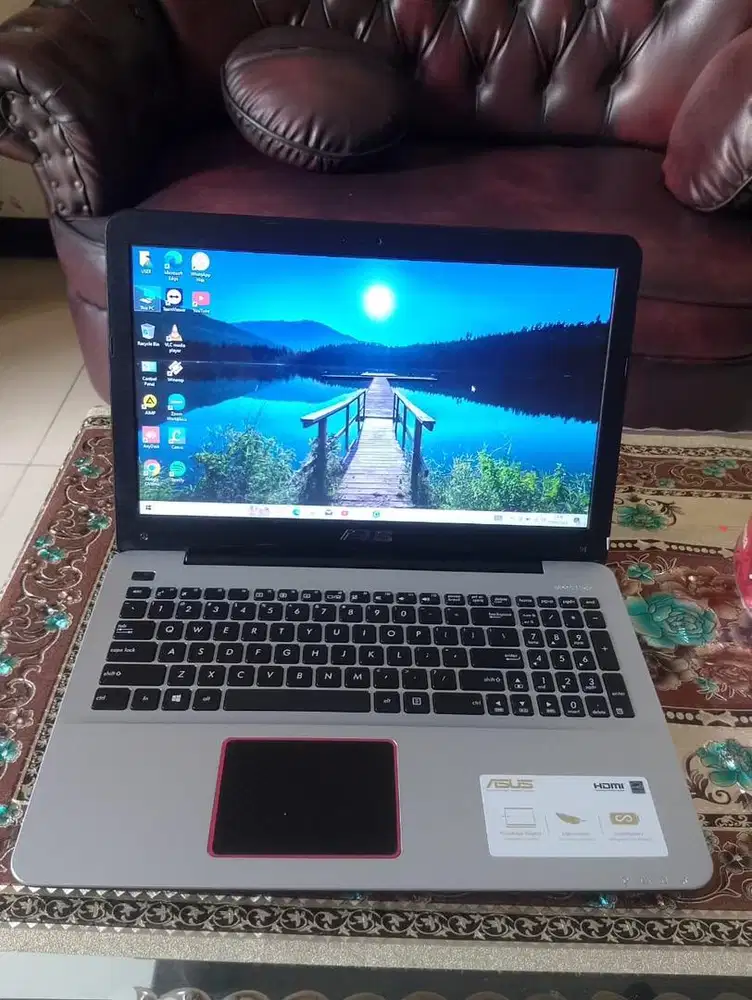 Asus x555L Core i5 5300 Ram 8gb  Ssd 128gb