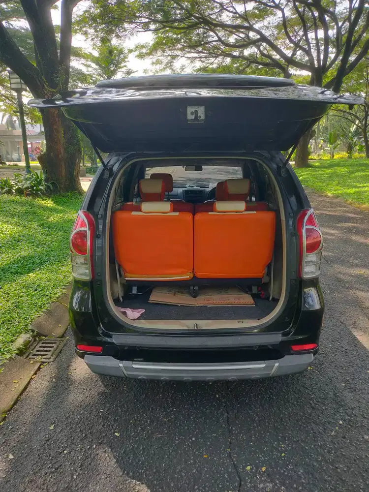 Di jual avanza G hitam manual 2014