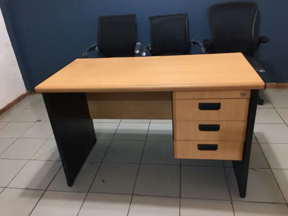 meja kantor uno