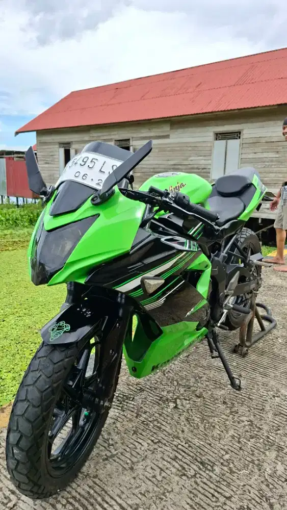 Djual kawasaki ninja z250 satu slinder tahun 2014 surat bpkb haja
