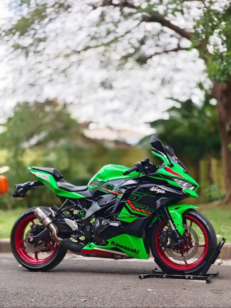 KAWASAKI ZX25RR ABS QS KRT HIJAU 2023 KM 6K PAJAK PANJANG NO MINUS