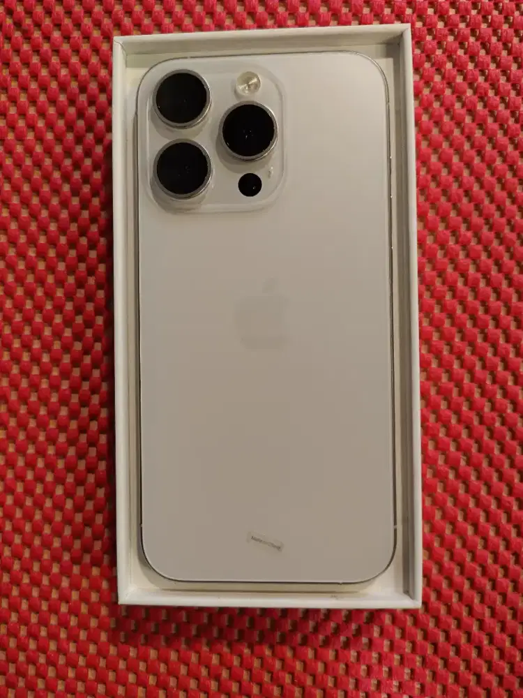 iPhone 16 pro 256gb