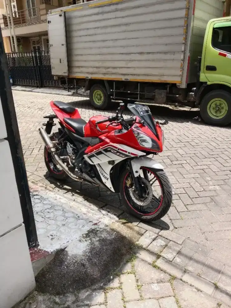 Di jual YZF R15 v2
