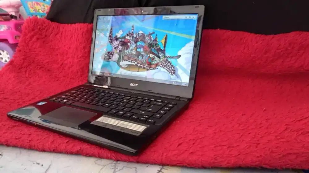 Laptop Acer ram 4gb body slim mulus