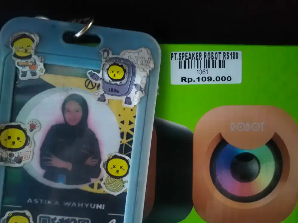 SPEAKER ROBOT RS180