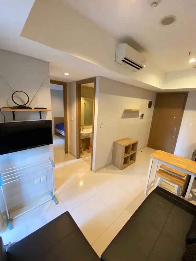 disewakan 2 bedroom furnish taman anggrek residence