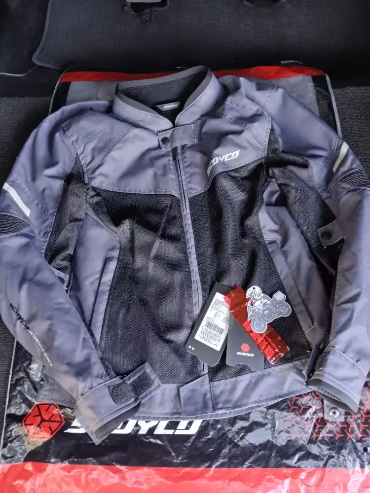 Jaket riding scoyco size M dark grey