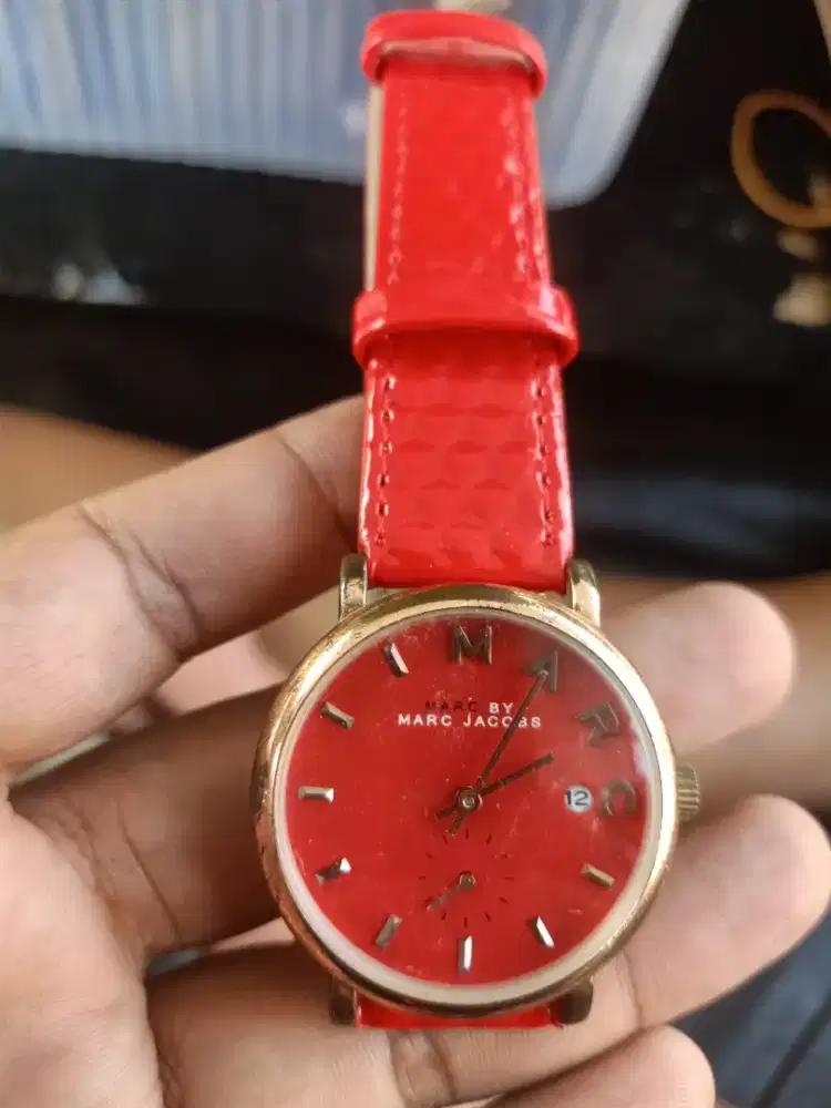 Jam tangan merk marc jacobs