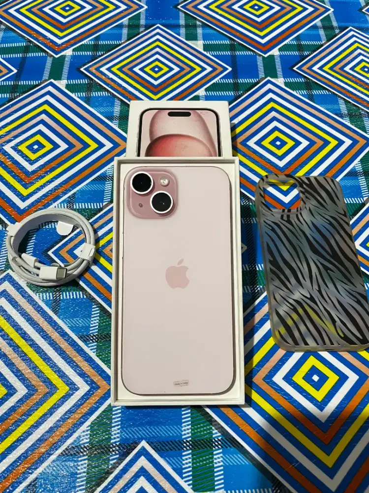 iPhone 15 128gb pink iBox