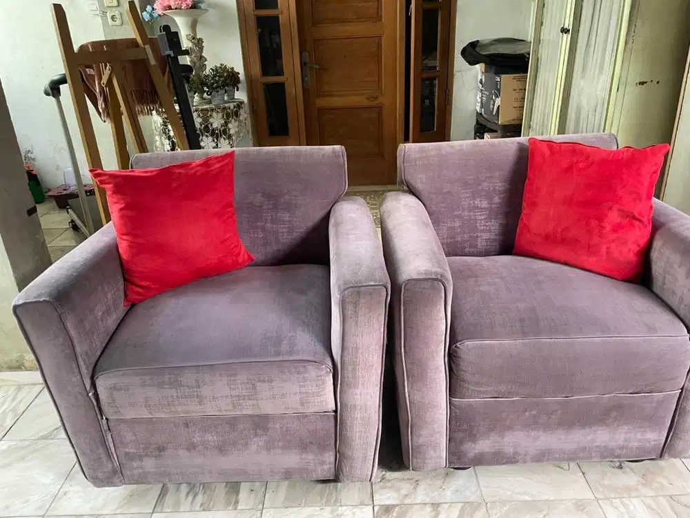 Kursi Sofa ukuran sedang untuk rumah minimalis