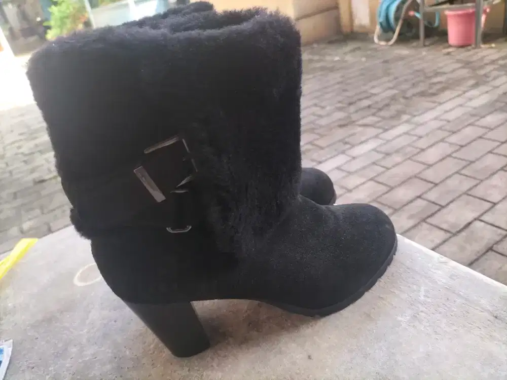 Sepatu UGG australian boots