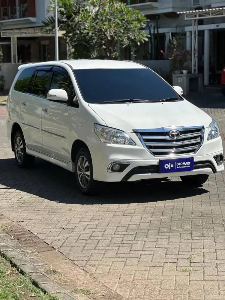 TOYOTA 2015 KIJANG INNOVA V 2.0 A/T PUTIH MEWAH OTOMART 286 KENJERAN