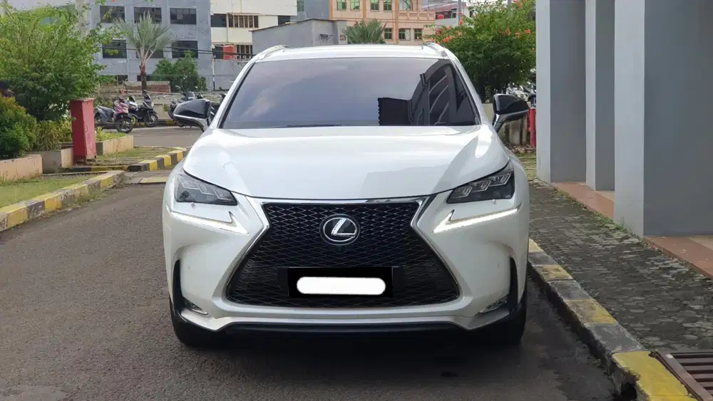 Km 38rb lexus nx200 f sport 2015 putih pajak panjang
