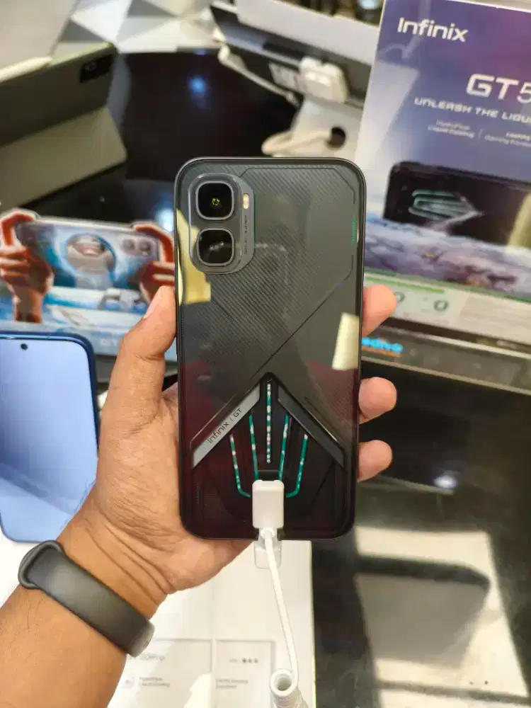 [Bunga Bisa 0%] Infinix GT 50, Gratis Hingga 2x Cicilan