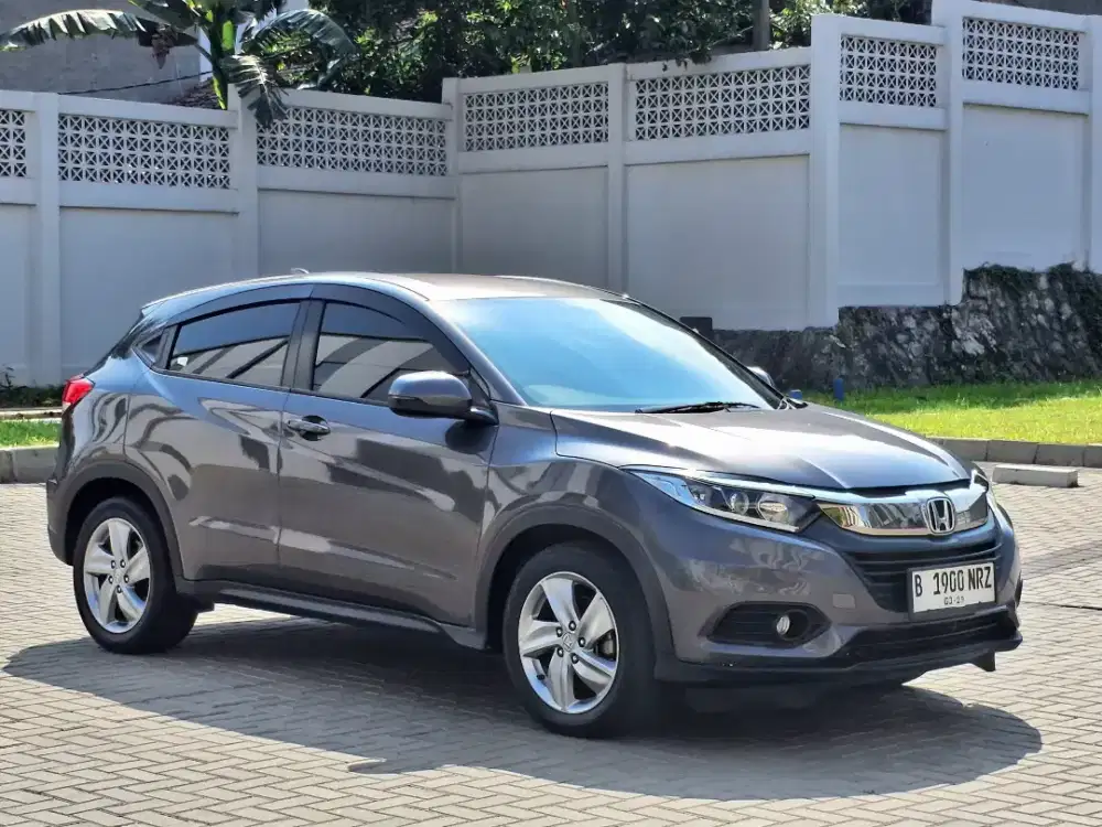 Honda Hrv S 1.5 Automatic 2018  Bensin Abu Metalik