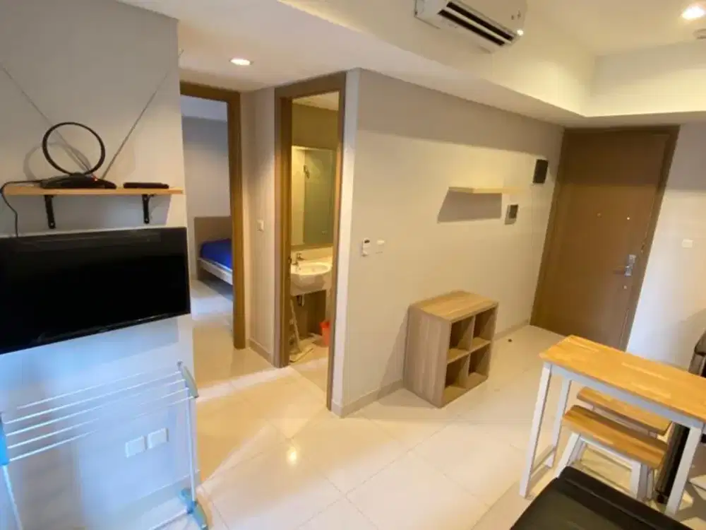 disewakan 2 bedroom furnish taman anggrek residence