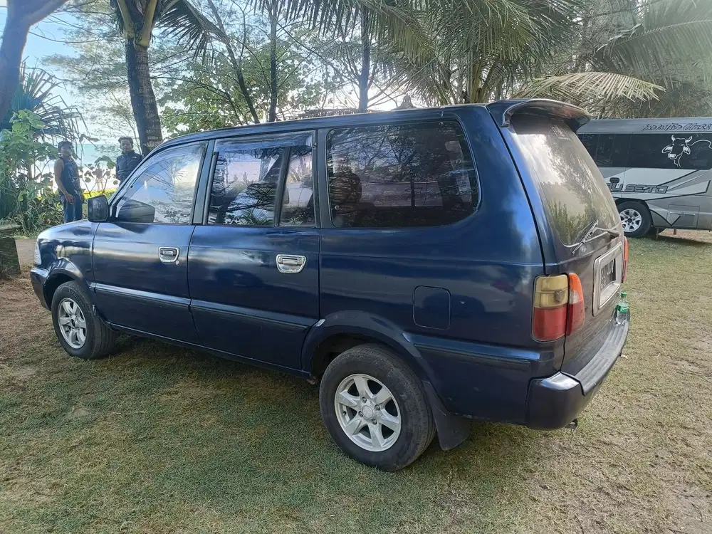 Toyota Kijang 2000 Bensin