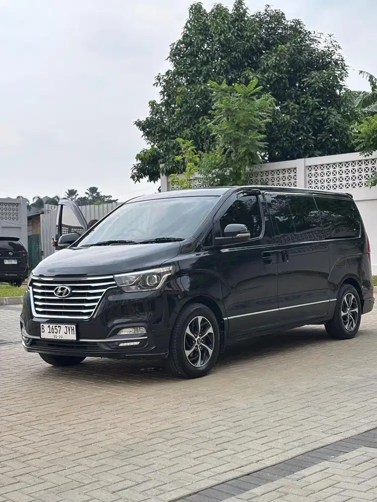 Termurah se Indonesia Hyundai H1 Solar Royale AT 2018 tipe tertinggi