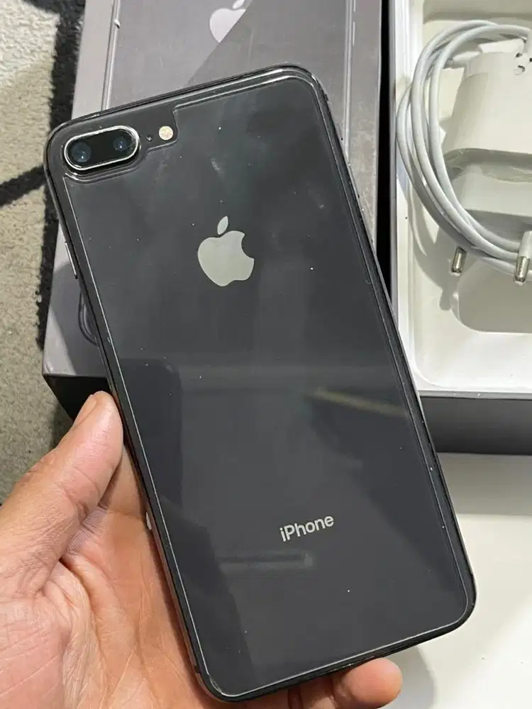 Iphone 8 plus 64 GB All oprator