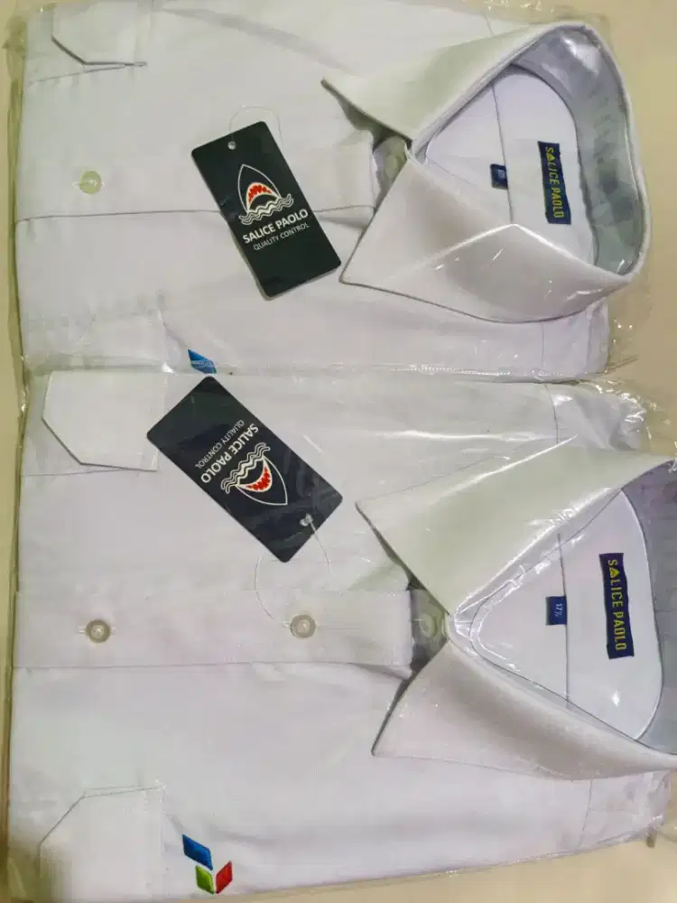 Seragam kerja Putih