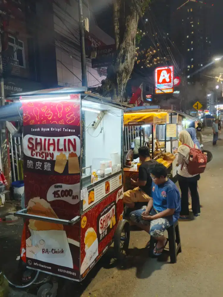 Penjaga Ayam Shihlin