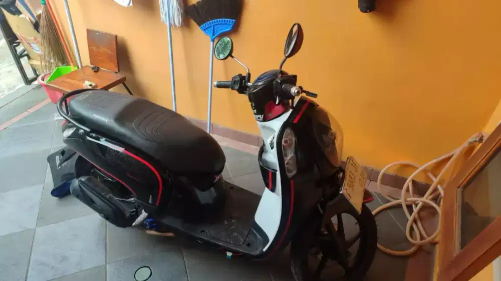 Honda Scoopy 2013
